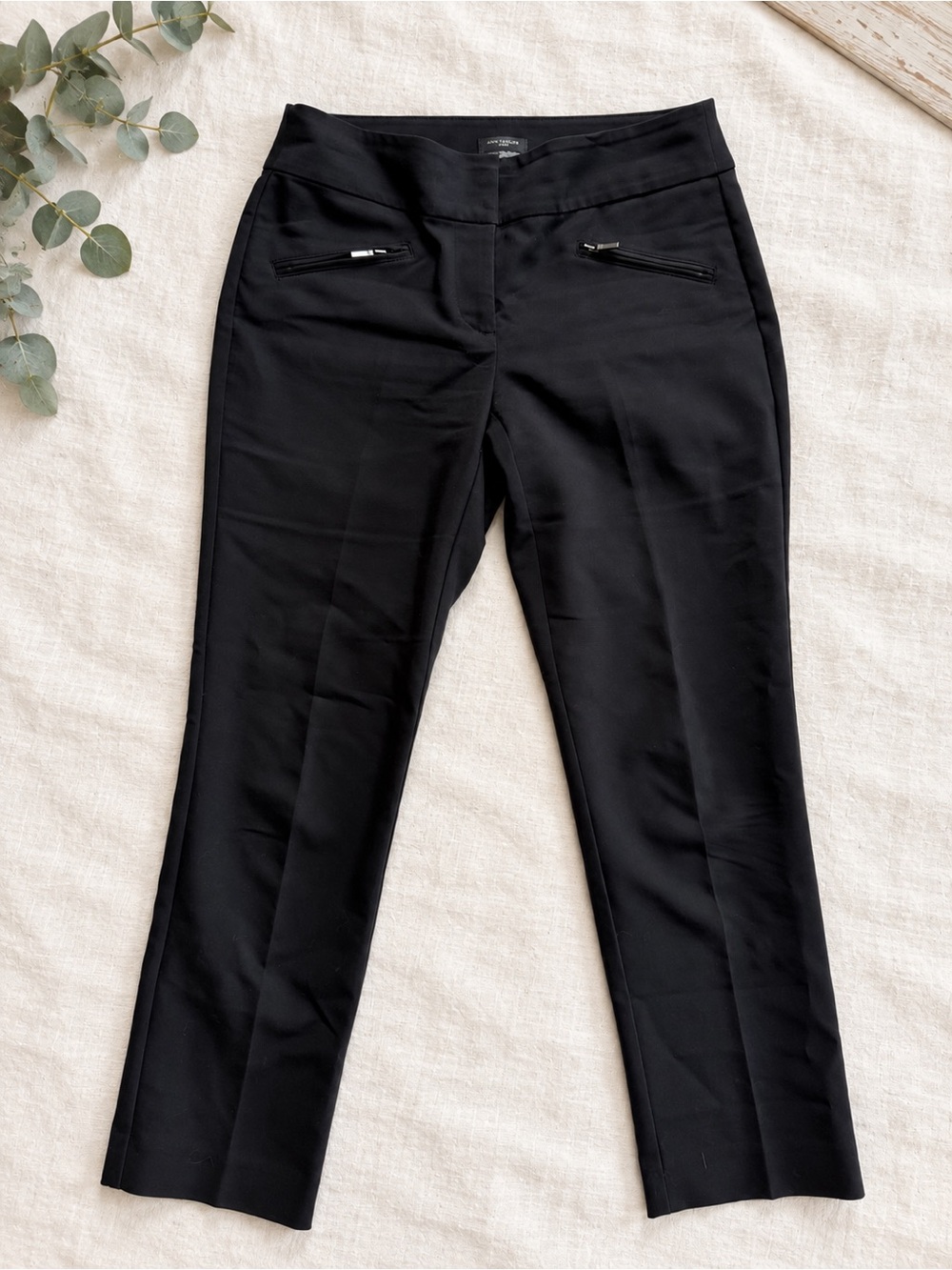 Ann Taylor Signature Black Slim Leg Pants Size 00 Petite